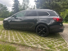 Opel Astra Sports Tourer 2.0, снимка 8