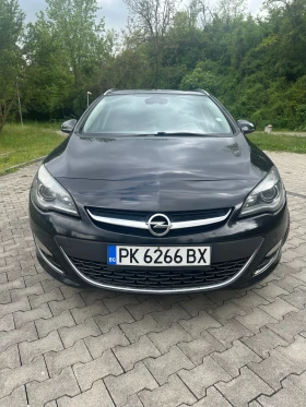 Opel Astra Sports Tourer 2.0, снимка 1