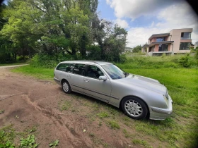 Mercedes-Benz E 320, снимка 12