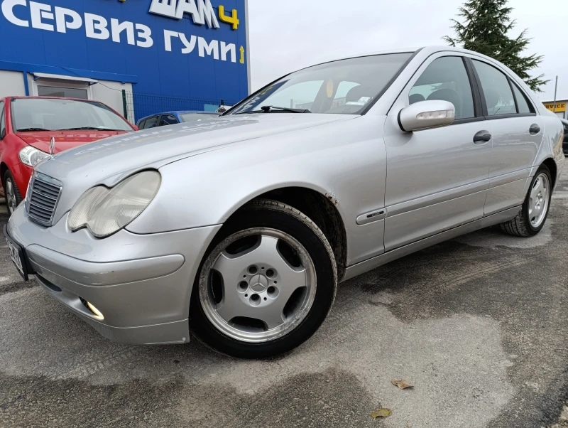 Mercedes-Benz C 220 CDI Aвтоматик, снимка 2 - Автомобили и джипове - 47936917