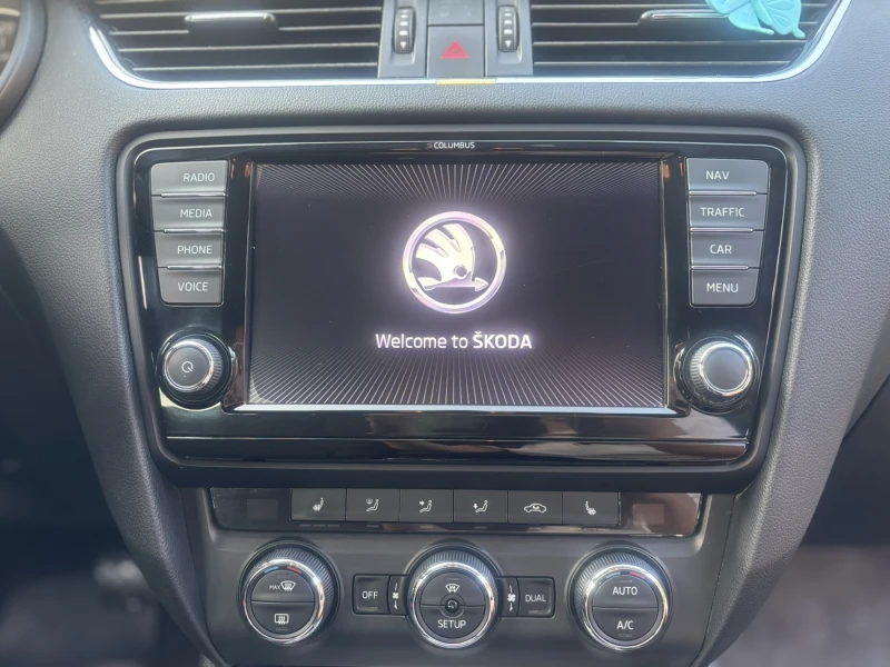 Skoda Octavia, снимка 8 - Автомобили и джипове - 52291489