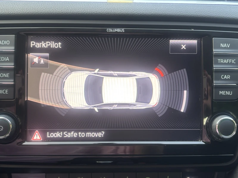 Skoda Octavia, снимка 9 - Автомобили и джипове - 52291489