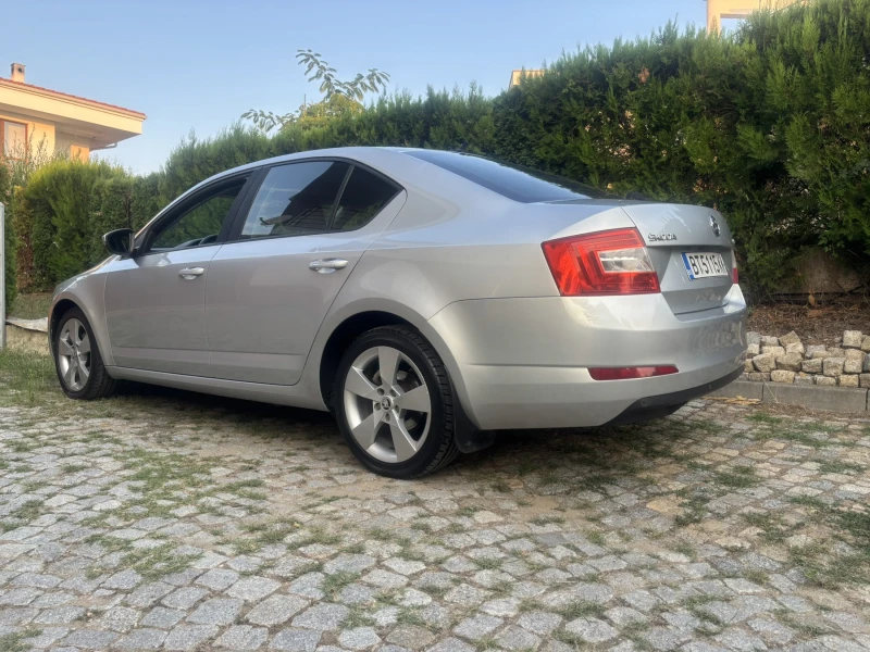 Skoda Octavia, снимка 2 - Автомобили и джипове - 52291489