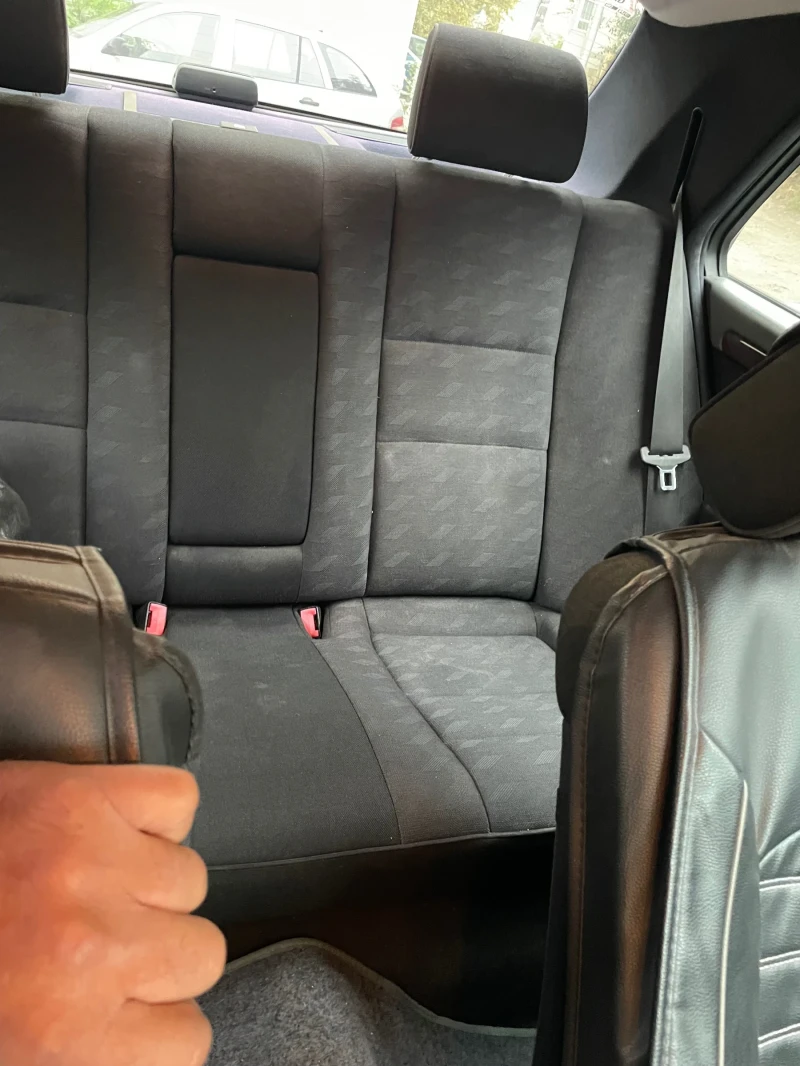 Mercedes-Benz C 200, снимка 6 - Автомобили и джипове - 52297708