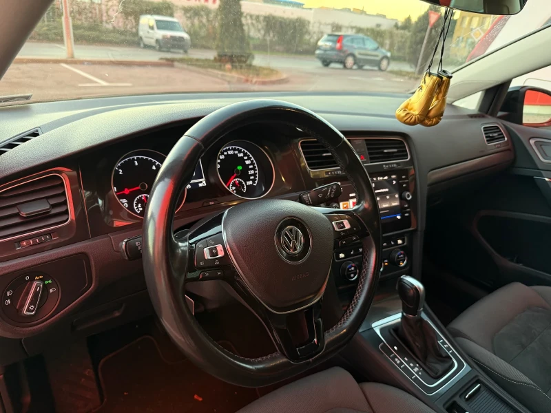 VW Golf, снимка 9 - Автомобили и джипове - 52268548