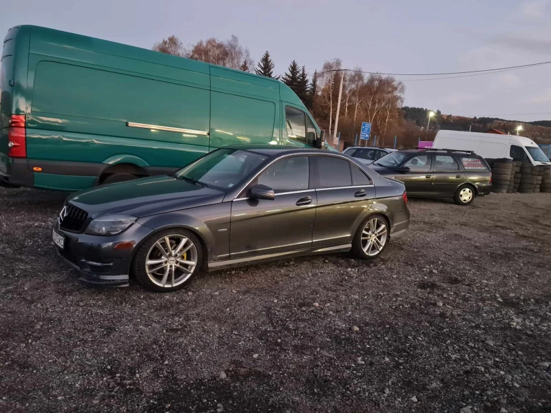 Mercedes-Benz C 220, снимка 2 - Автомобили и джипове - 52339777