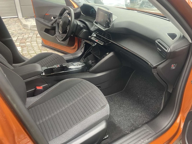 Peugeot 2008 EV, снимка 10 - Автомобили и джипове - 52691456