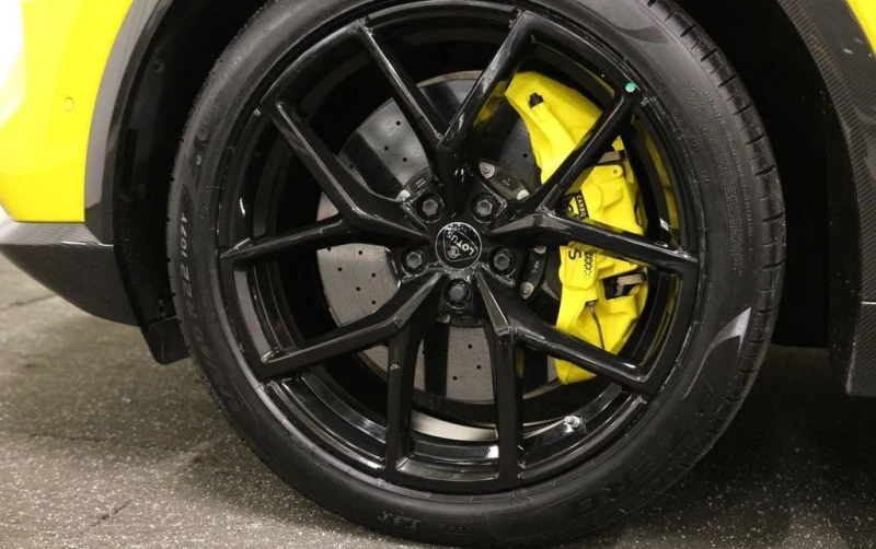 Lotus Eletre R, снимка 3 - Автомобили и джипове - 53008062