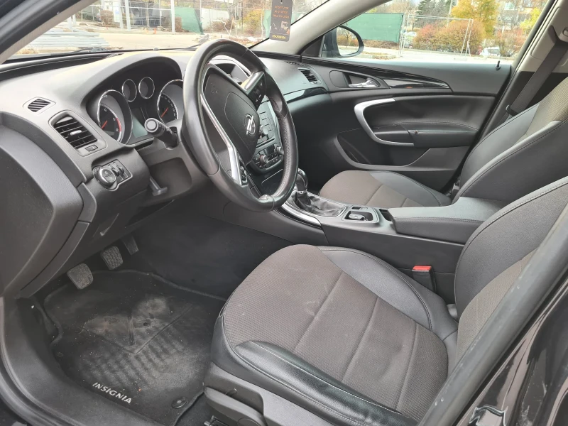 Opel Insignia 2.0 CDTI/131к.с/6ск/EURO 5, снимка 7 - Автомобили и джипове - 53038042