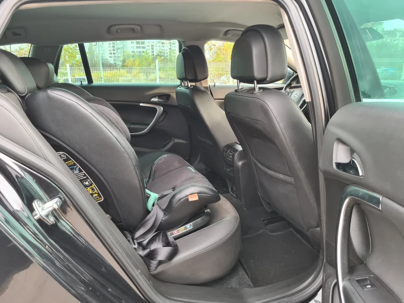 Opel Insignia 2.0 CDTI/131к.с/6ск/EURO 5, снимка 11 - Автомобили и джипове - 53038042