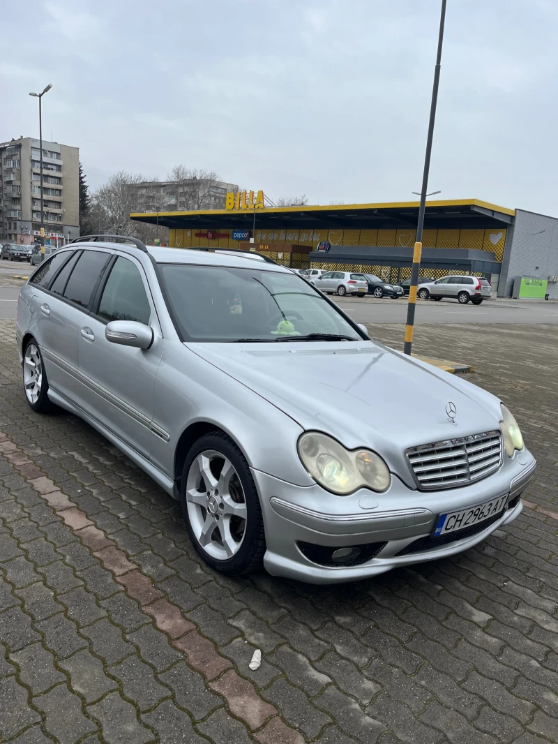 Mercedes-Benz C 220 FACELIFT , AMG Пакет , снимка 3 - Автомобили и джипове - 53211787