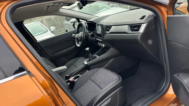 Renault Captur 1.5dci FULL LED Digital EURO 6W ЛИЗИНГ!, снимка 11 - Автомобили и джипове - 53475842