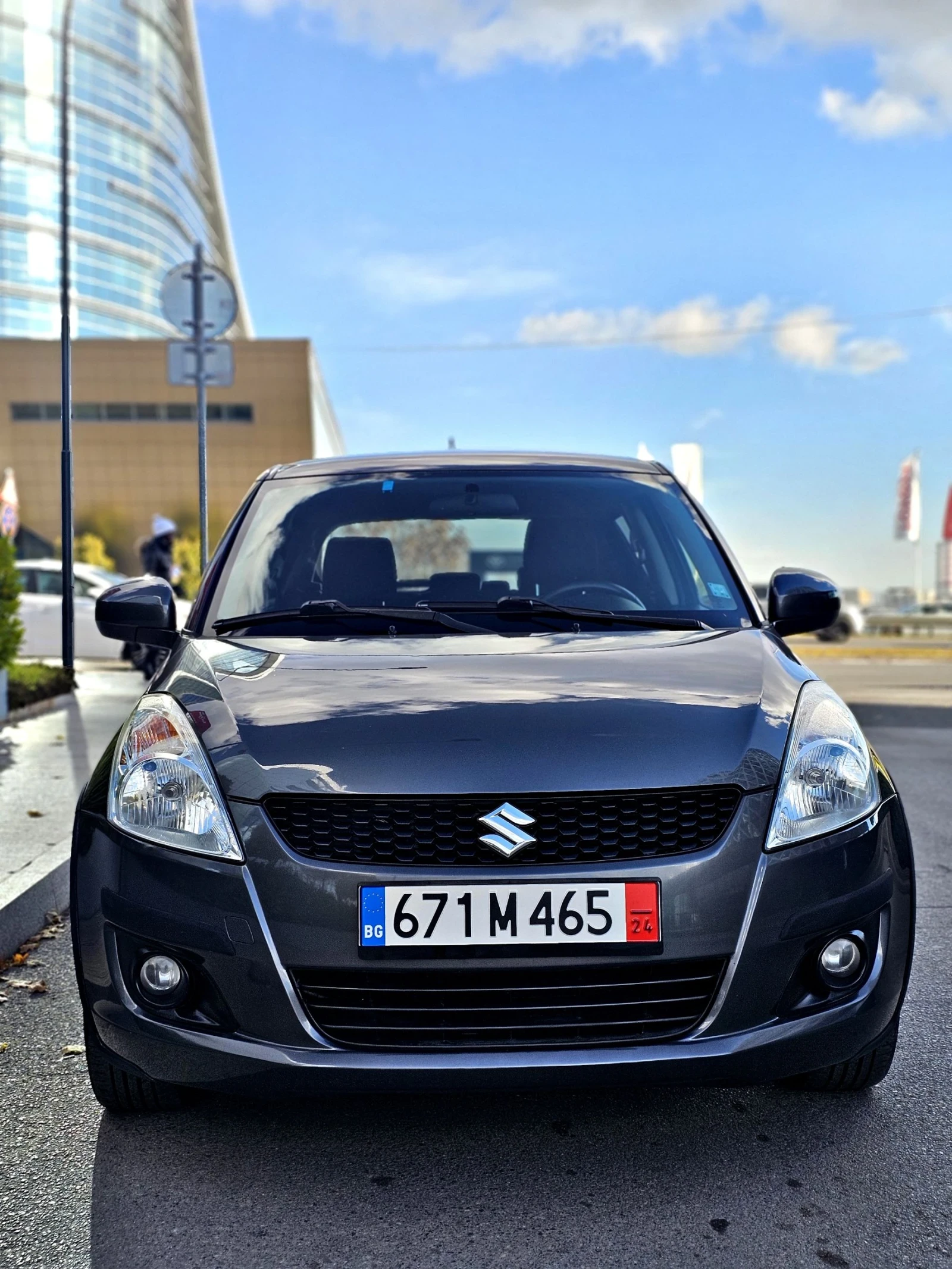 Suzuki Swift 1.2i 4x4 / Keyless/ Bluetooth/ Klimatronik  - изображение 3