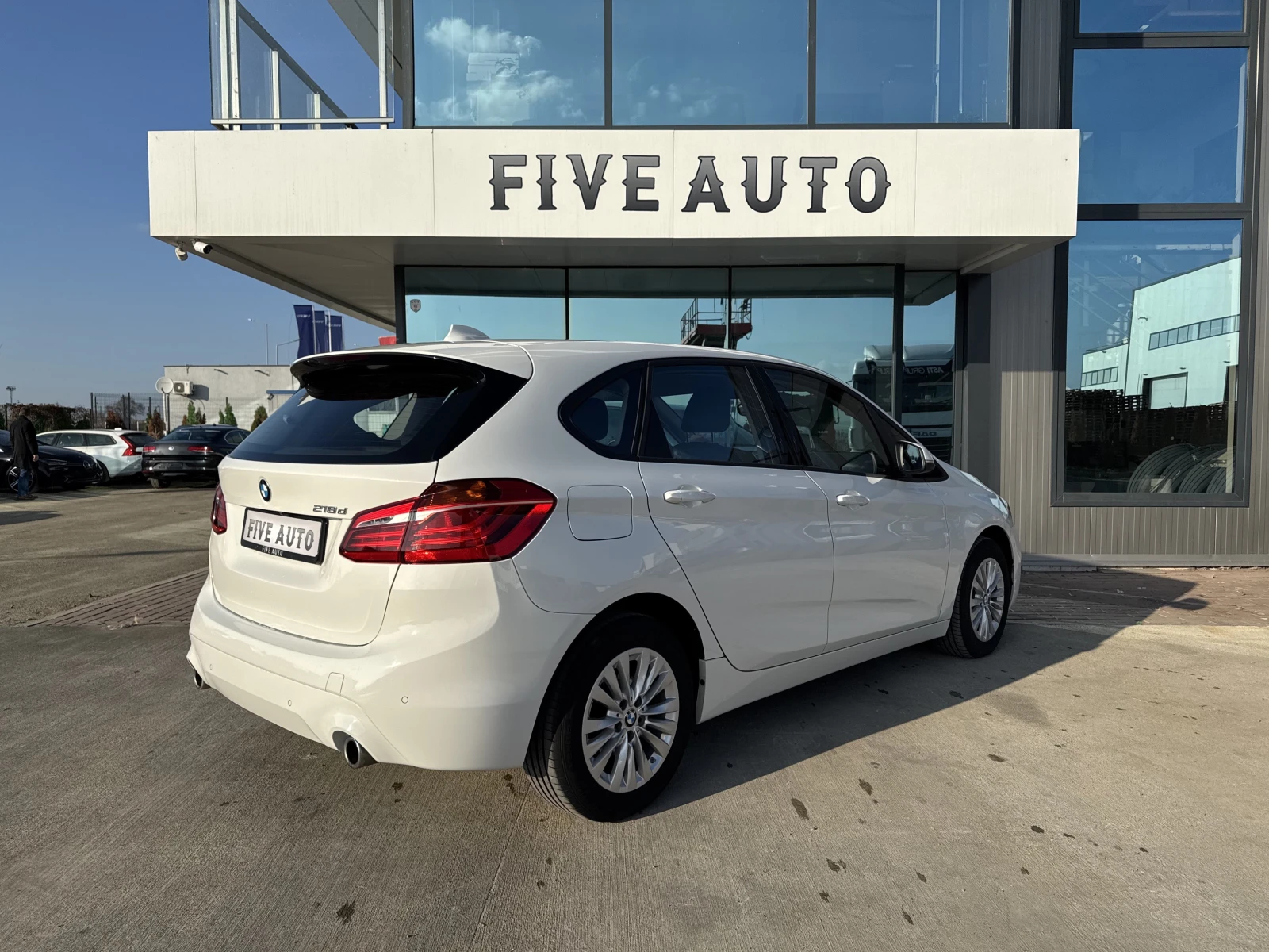 BMW 218 d Active Tourer / 135 900 км. - изображение 5