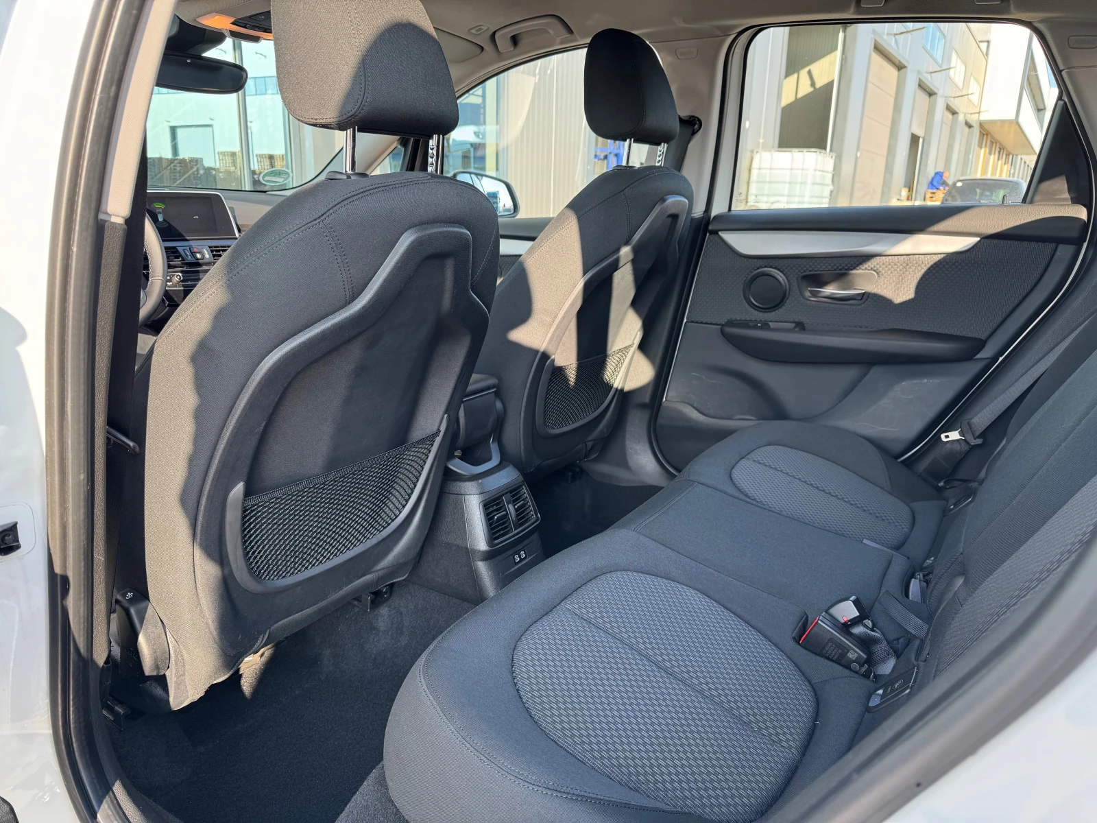 BMW 218 d Active Tourer / | Mobile.bg   11