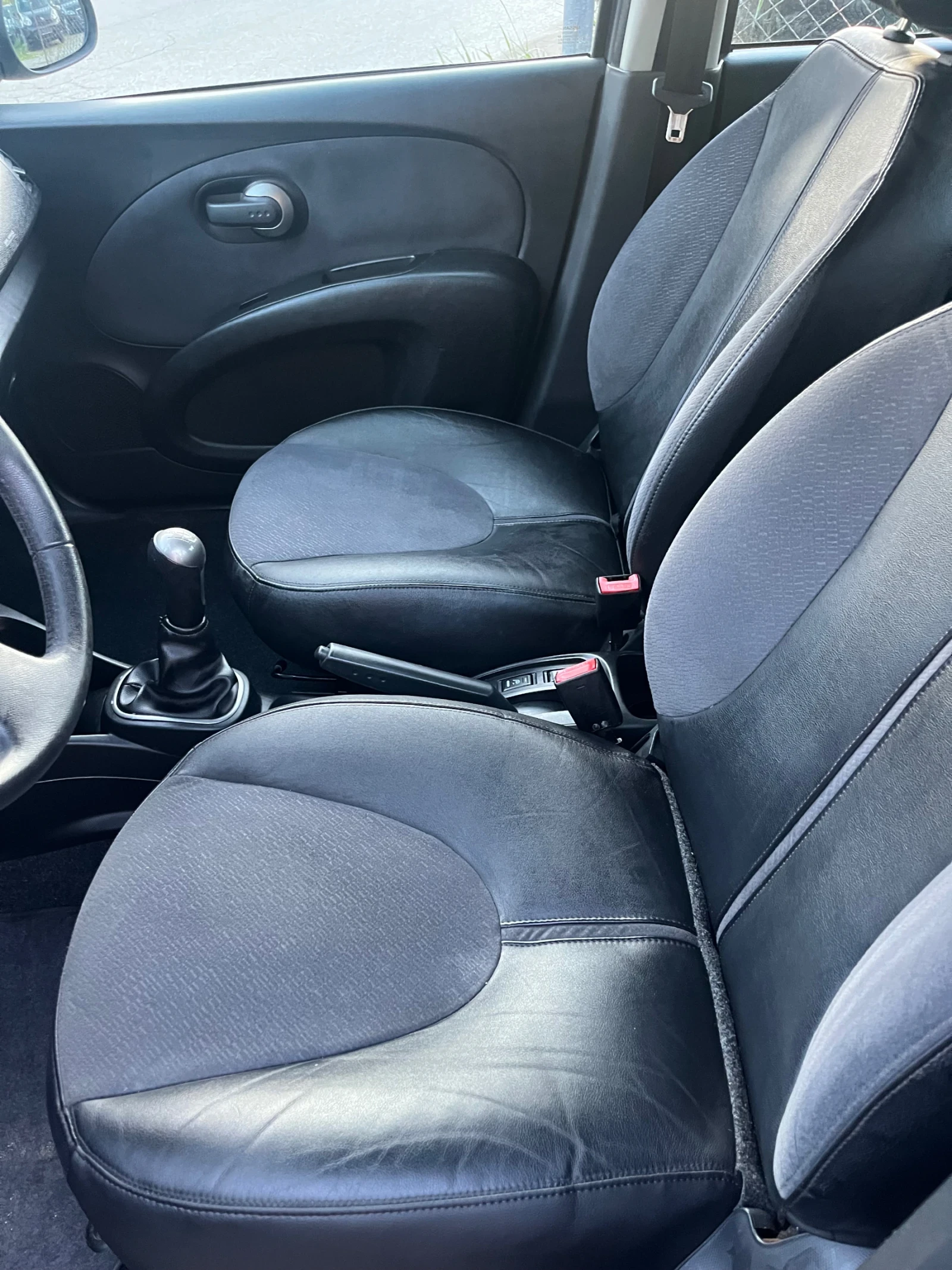 Nissan Micra 1.6SR - Limited - SWISS  - изображение 8