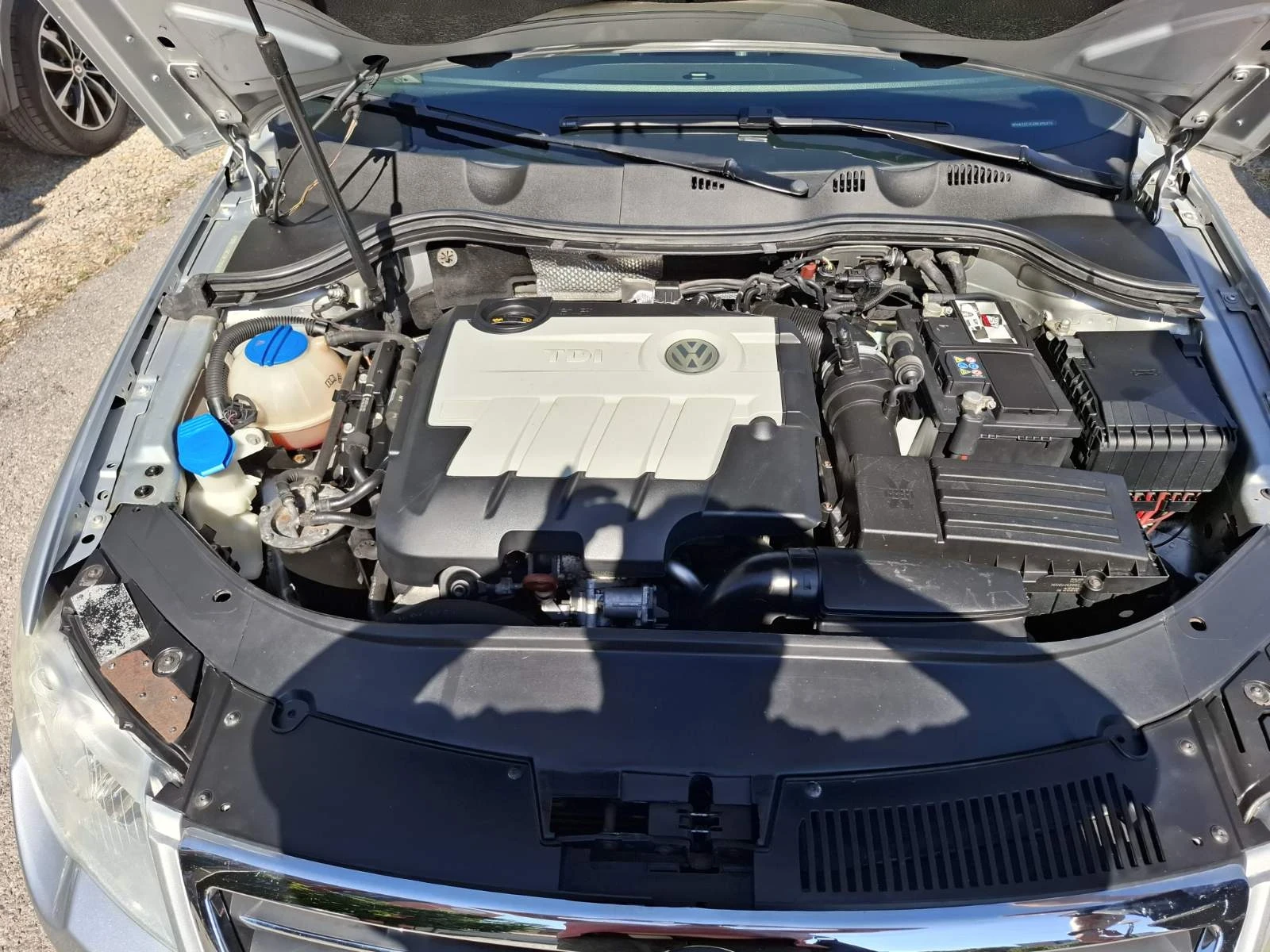 VW Passat 2.0 TDI 4X4 - изображение 8