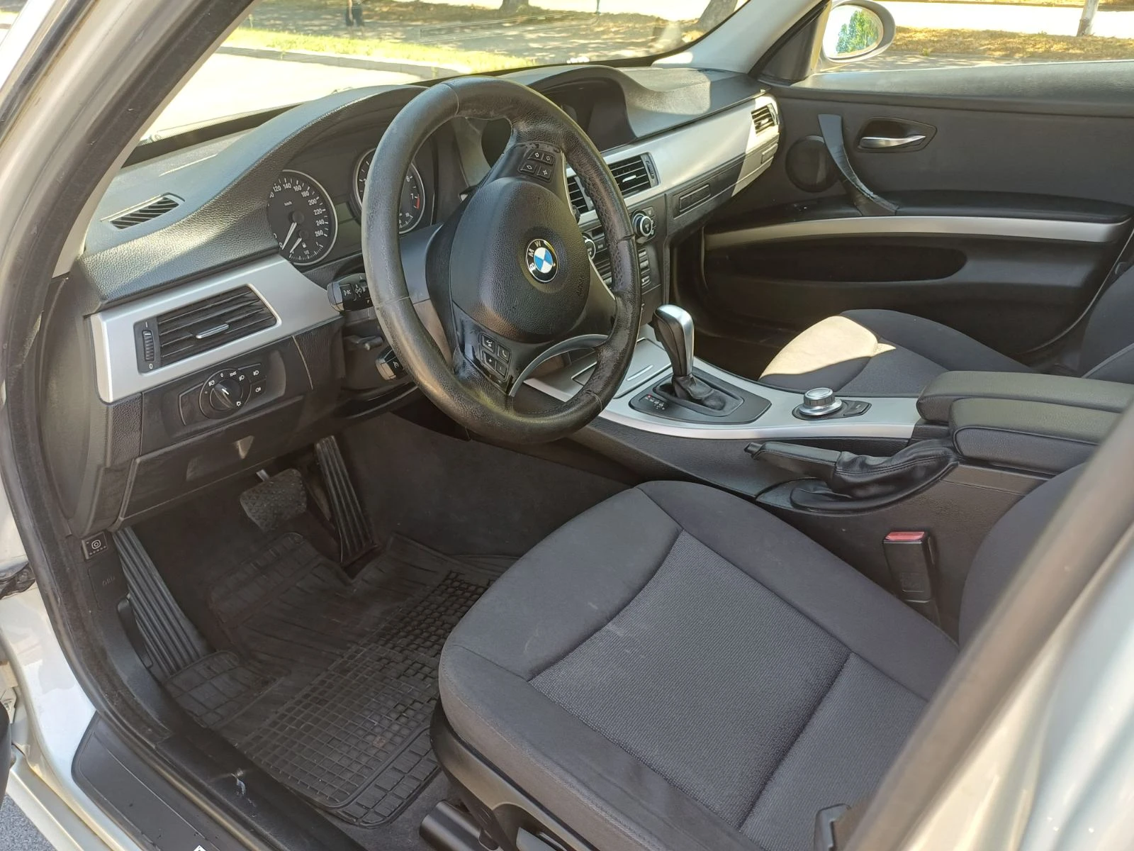 BMW 325 e90 - изображение 9