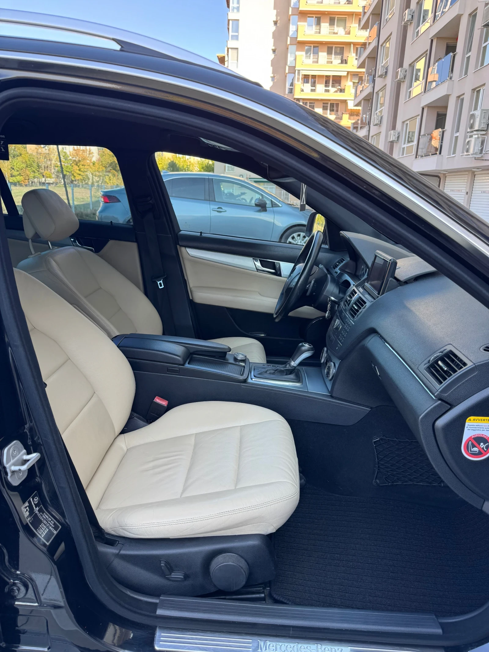 Mercedes-Benz C 320  4MATIC FULL AMG PACK - изображение 10