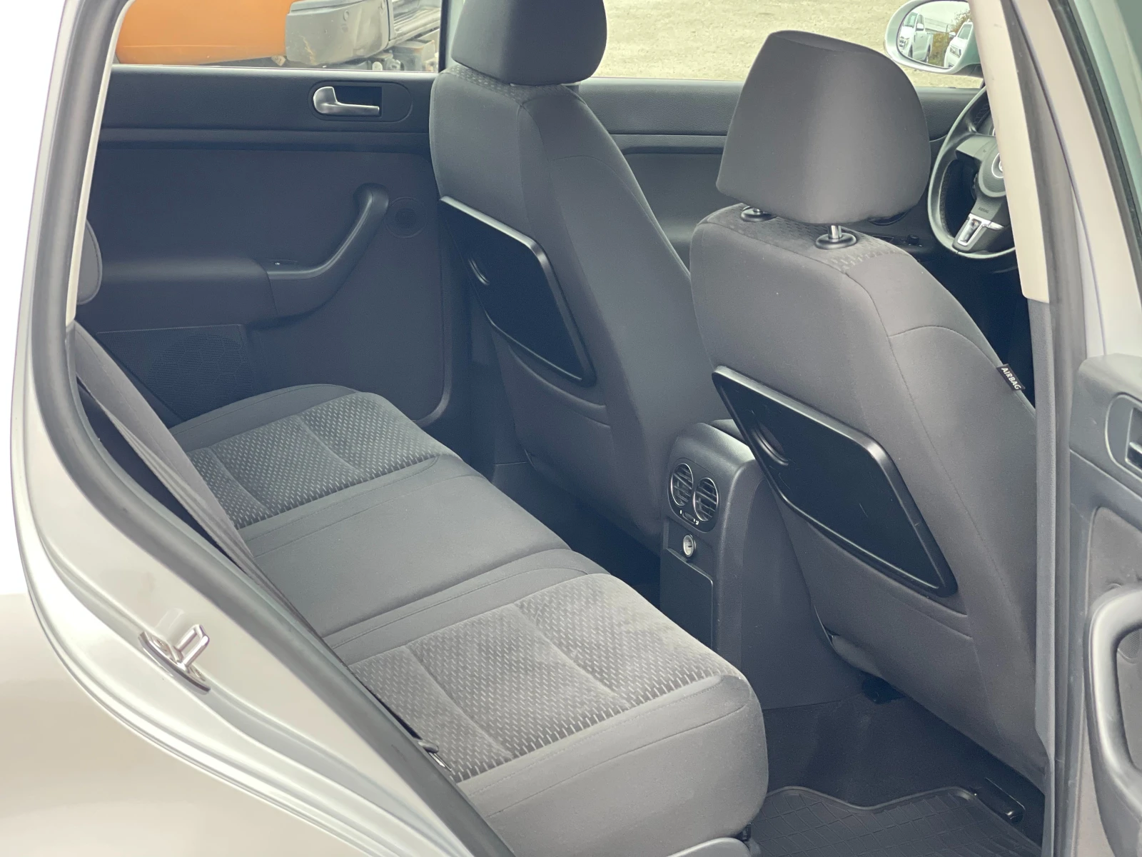 VW Golf Plus 1.6TDi - изображение 9