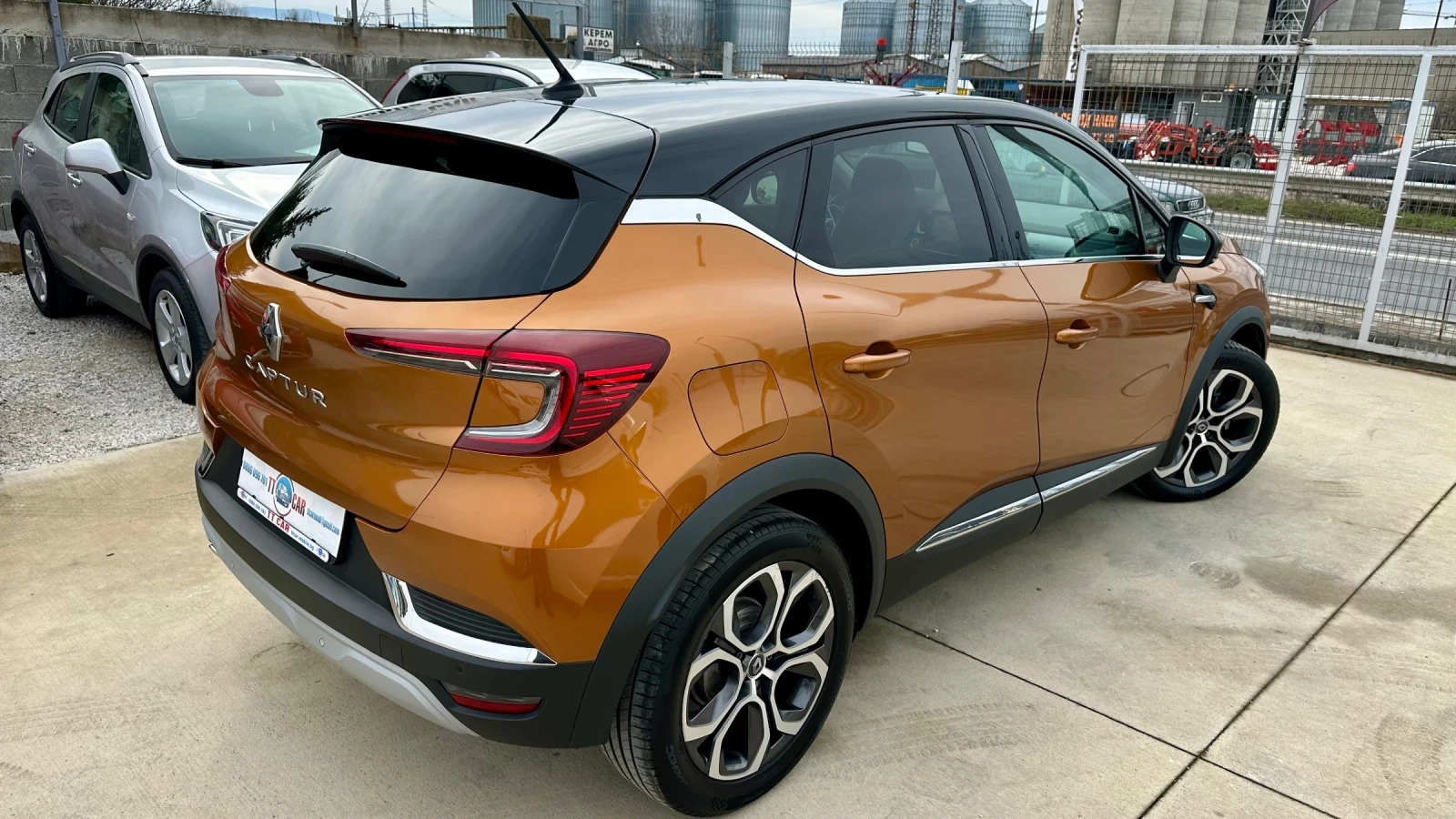 Renault Captur 1.5dci FULL LED Digital EURO 6W ЛИЗИНГ! - изображение 6