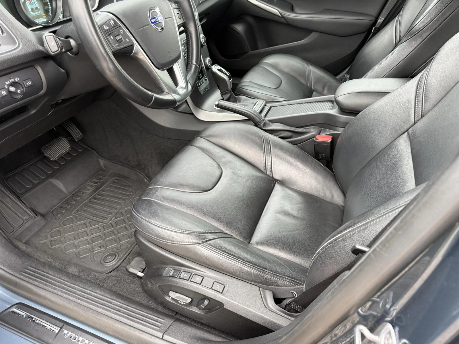 Volvo V40 T5-2.5T FULL  ��������� 120�.�� ���� ���� | Mobile.bg � ����������� 11