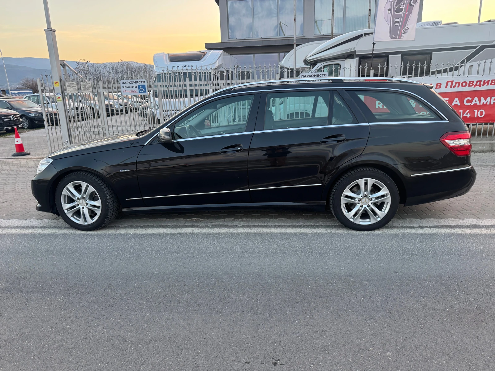 Mercedes-Benz E 350 CDI, снимка 3 - Автомобили и джипове - 53746276
