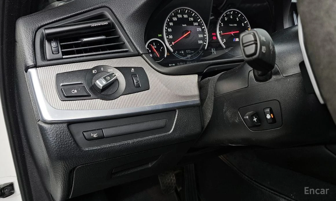 BMW M5 АДАПТ.ОКАЧ* ВАКУМ* ОБДУХ* 360* HEADUP* B&O, снимка 12 - Автомобили и джипове - 53914398