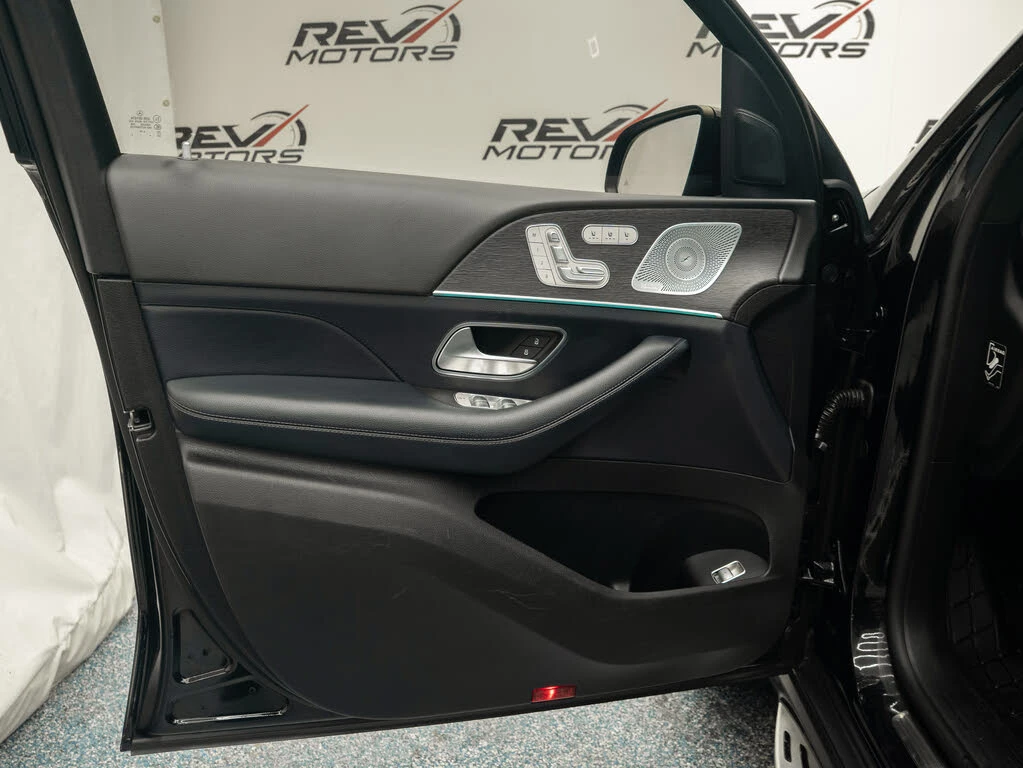 Mercedes-Benz GLS 450 4MATIC* AMG* BURMESTER* 360 КАМЕРИ* ПАНО* ОБДУХВАН, снимка 8 - Автомобили и джипове - 54085062