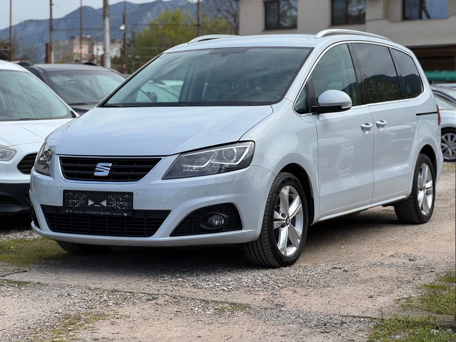 Seat Alhambra 2.0TDI* NAVI* XENON* 6+ 1, снимка 2 - Автомобили и джипове - 54205975