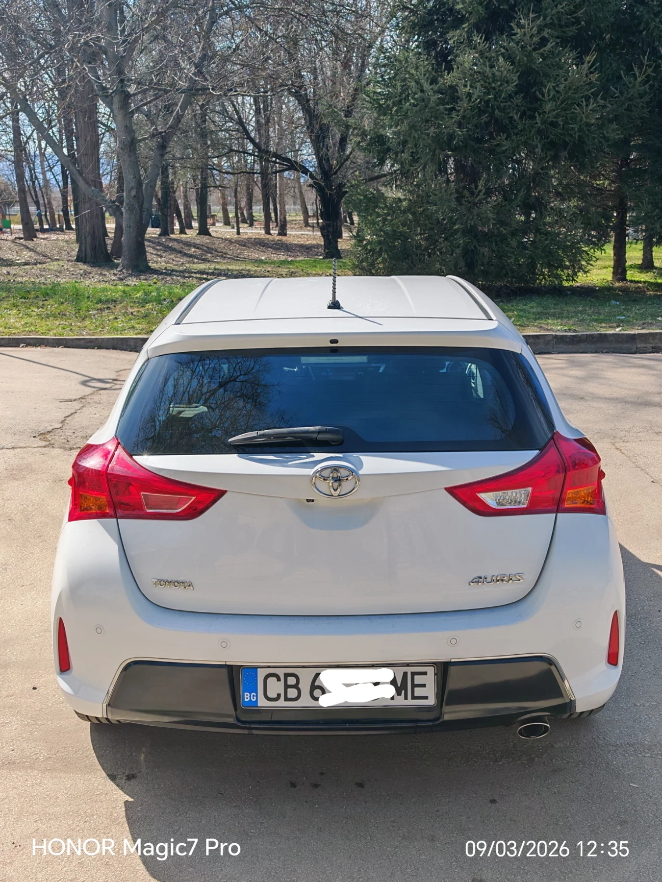 Toyota Auris, снимка 2 - Автомобили и джипове - 54279631