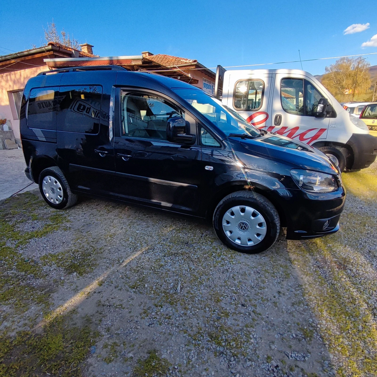 VW Caddy 2.0 TDI* 4-MOTION* NAVI* KLIMATRONIK* , снимка 4 - Автомобили и джипове - 54306946