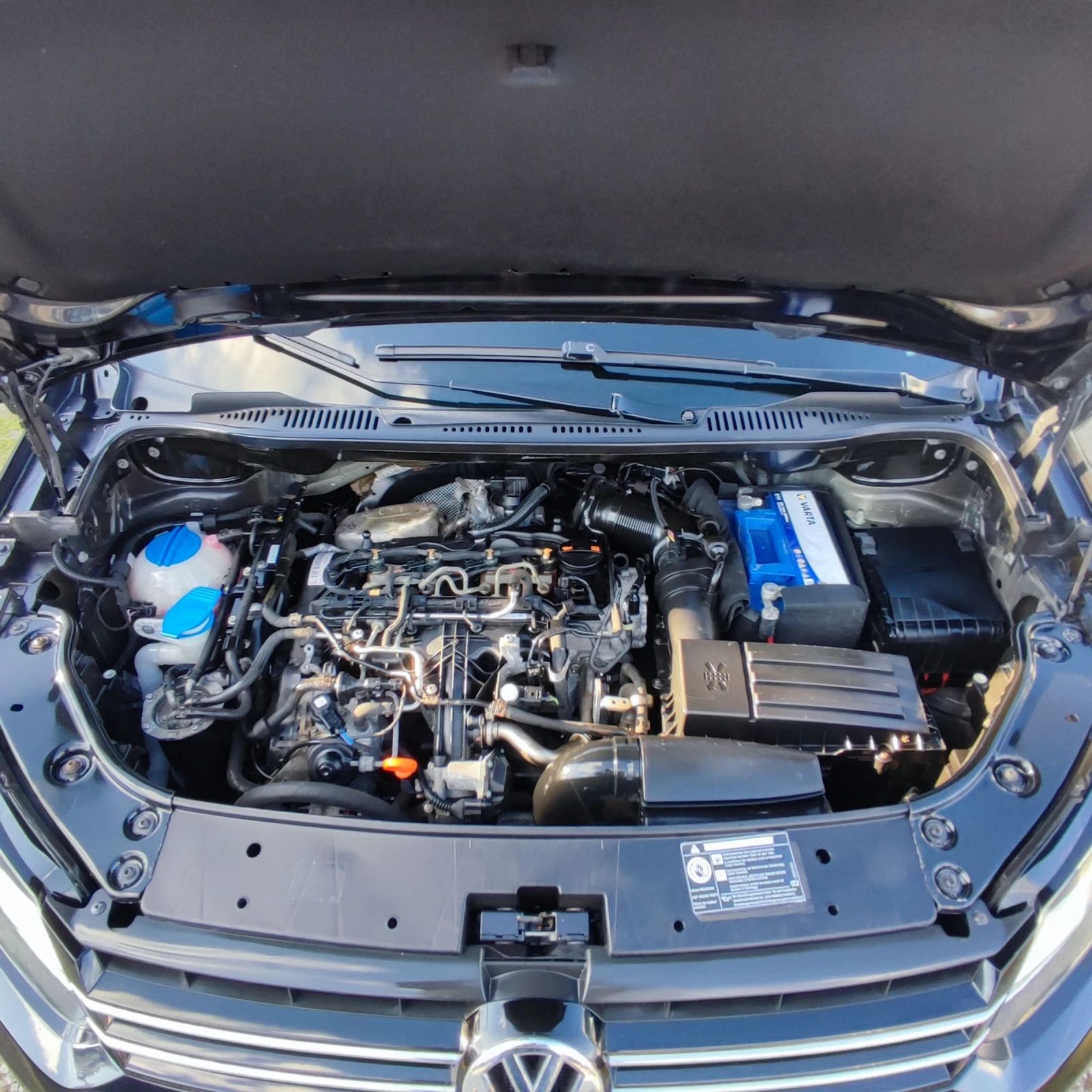 VW Caddy 2.0 TDI* 4-MOTION* NAVI* KLIMATRONIK* , снимка 17 - Автомобили и джипове - 54306946