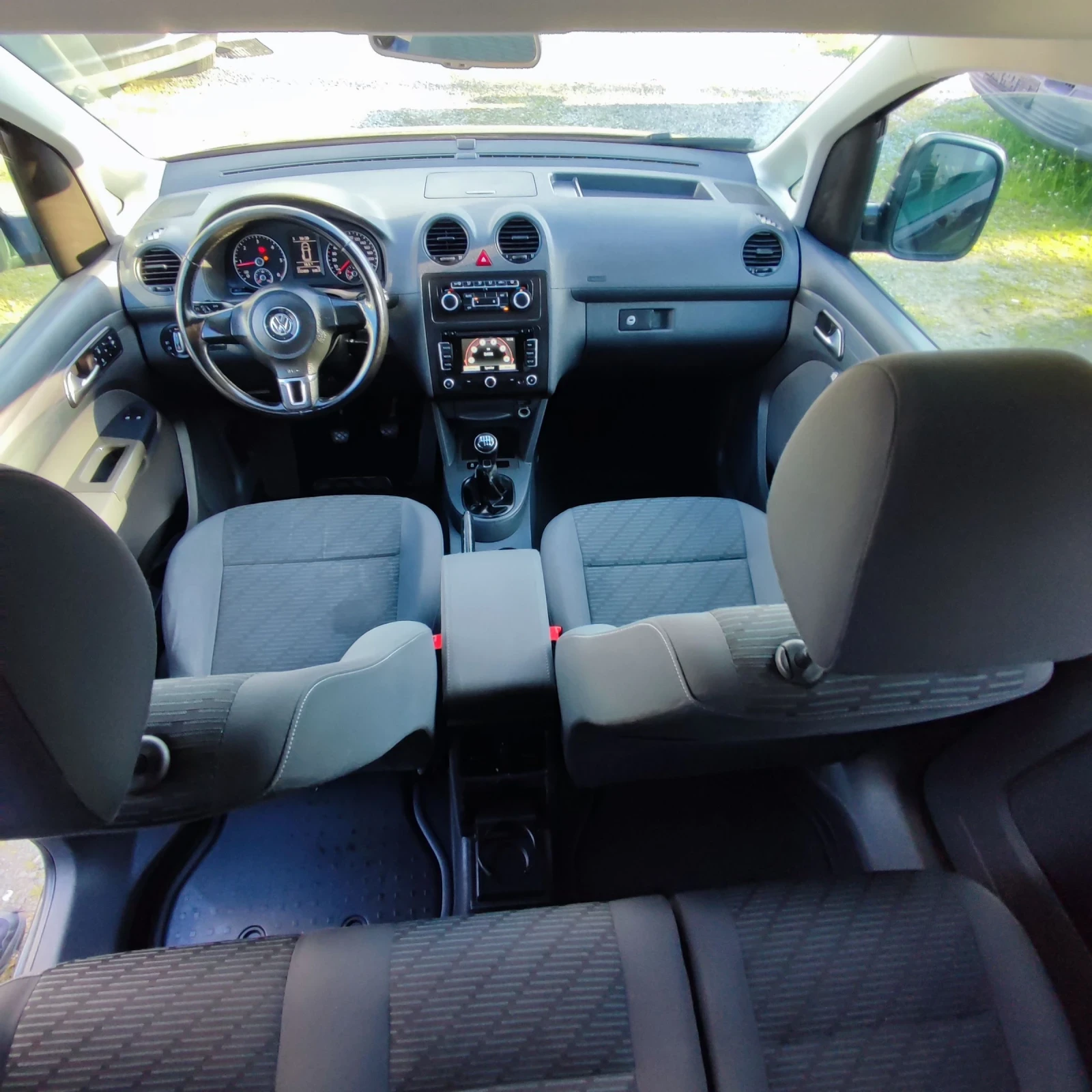 VW Caddy 2.0 TDI* 4-MOTION* NAVI* KLIMATRONIK* , снимка 10 - Автомобили и джипове - 54306946