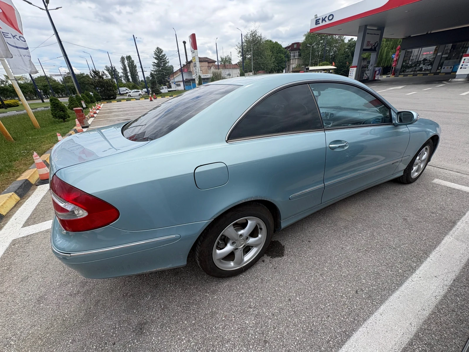 Mercedes-Benz CLK, снимка 3 - Автомобили и джипове - 54484478