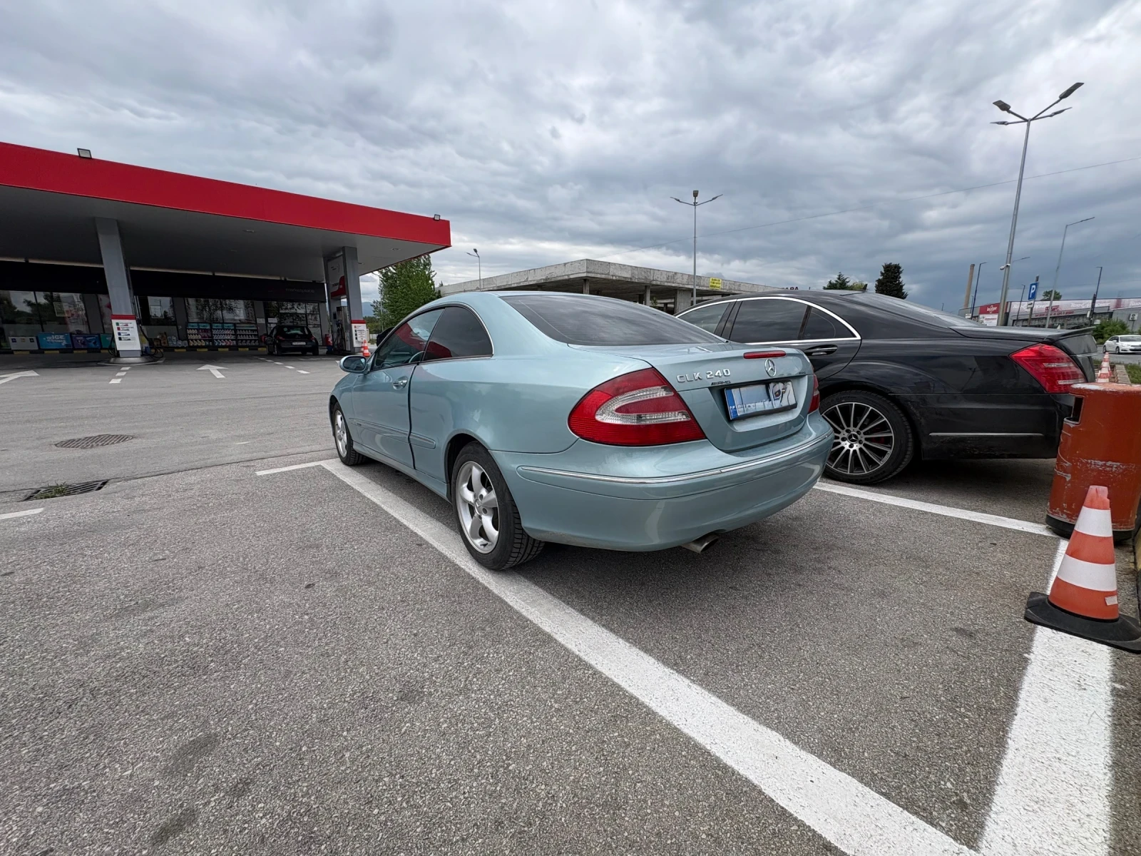 Mercedes-Benz CLK, снимка 5 - Автомобили и джипове - 54484478