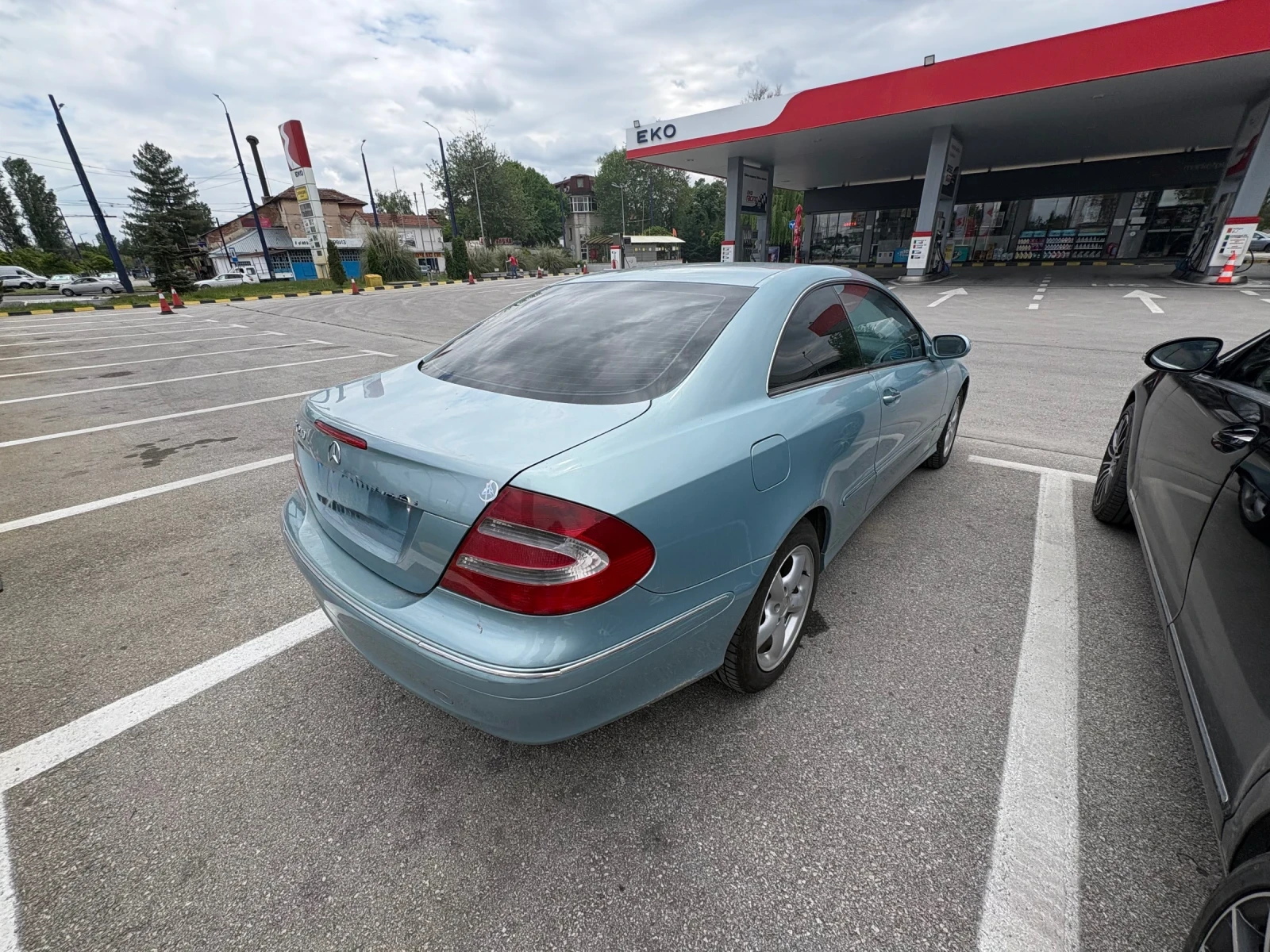 Mercedes-Benz CLK, снимка 2 - Автомобили и джипове - 54484478