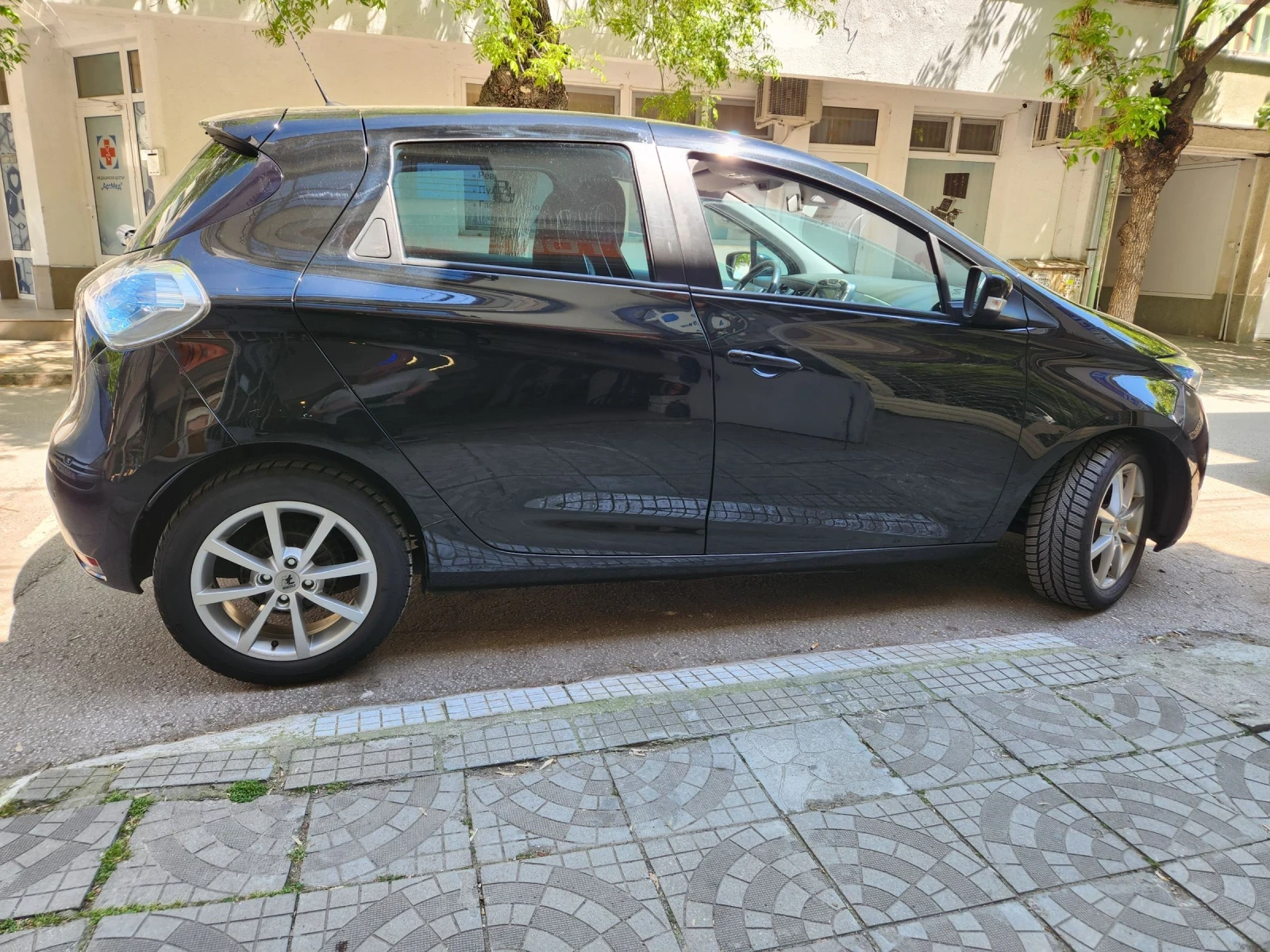 Renault Zoe ZEN, снимка 7 - Автомобили и джипове - 54596208