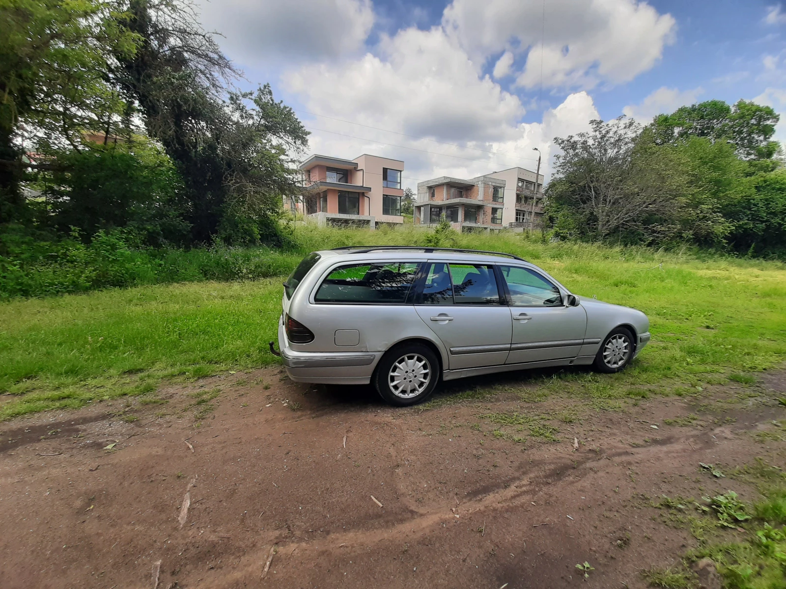 Mercedes-Benz E 320, снимка 13 - Автомобили и джипове - 54662101
