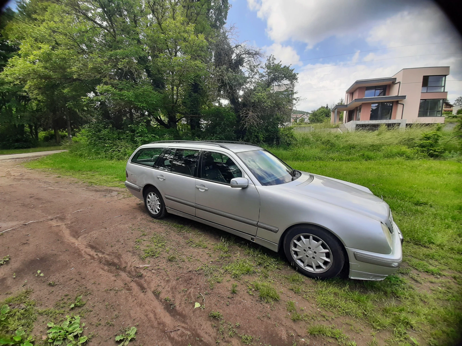 Mercedes-Benz E 320, снимка 12 - Автомобили и джипове - 54662101