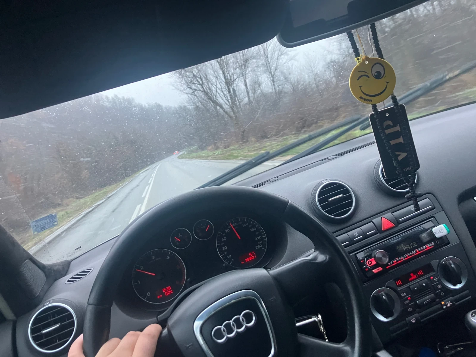Audi A3 1.9 TDI, снимка 6 - Автомобили и джипове - 55135673