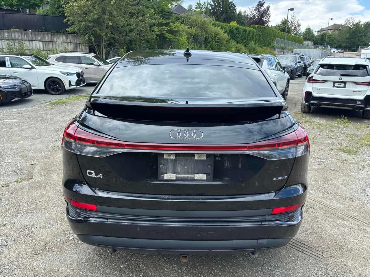 Audi E-Tron * 50 quattro * CARFAX * БЕЗ ПЪРВОНАЧАЛНА ВНОСКА, снимка 4 - Автомобили и джипове - 55410538