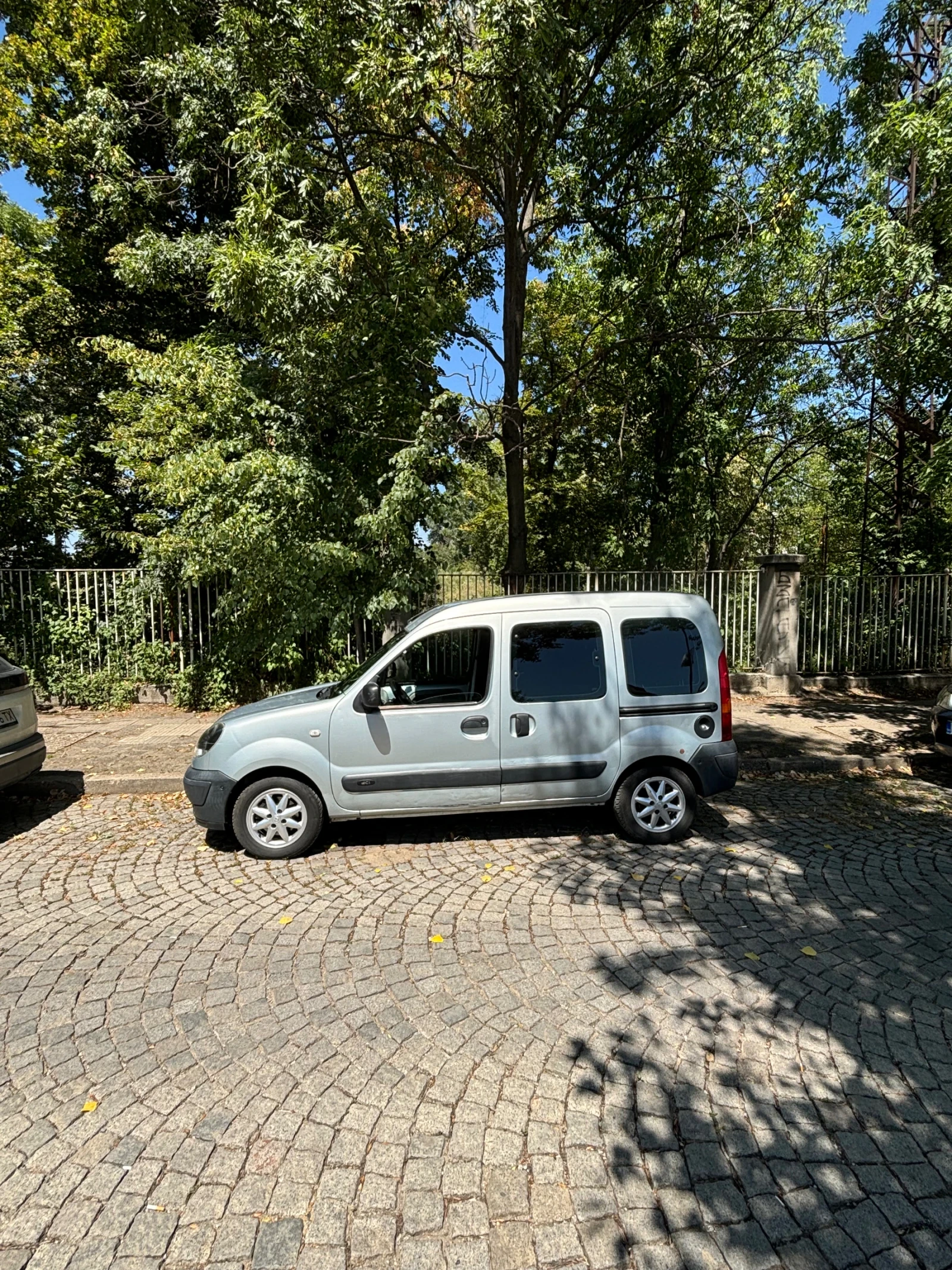 Renault Kangoo, снимка 2 - Автомобили и джипове - 55549575