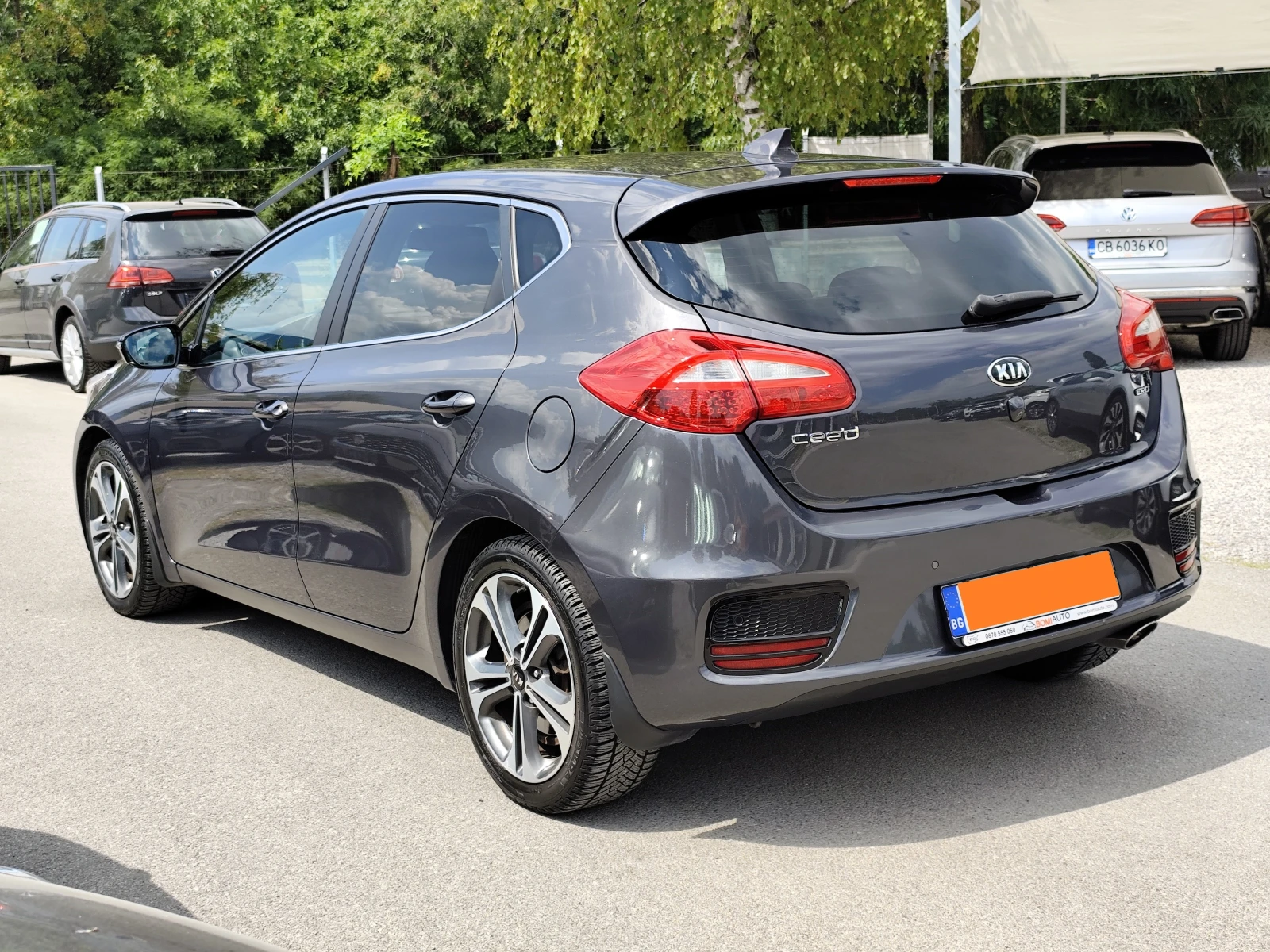 Kia Ceed 1.6CRDi* АВТОМАТИК* LED/XENON* NAVI* CAMERA* EU6B*, снимка 6 - Автомобили и джипове - 55653871