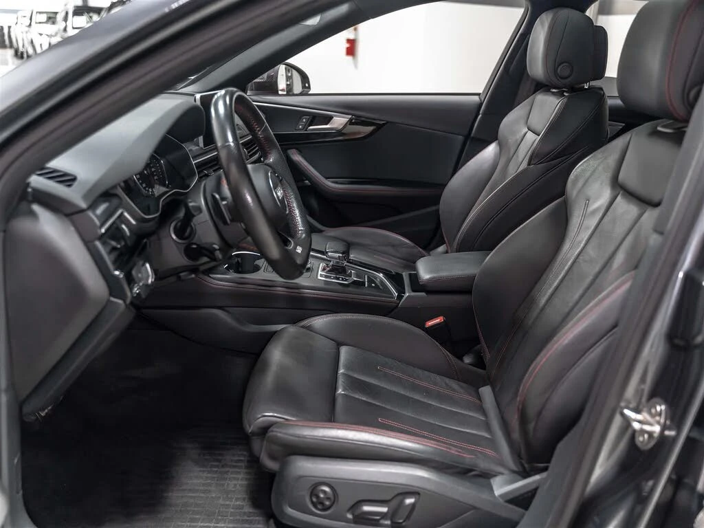 Audi A4 Quattro Progressiv 45 TFSI, снимка 5 - Автомобили и джипове - 55670481