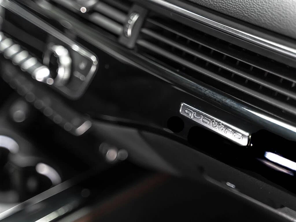 Audi A4 Quattro Progressiv 45 TFSI, снимка 16 - Автомобили и джипове - 55670481