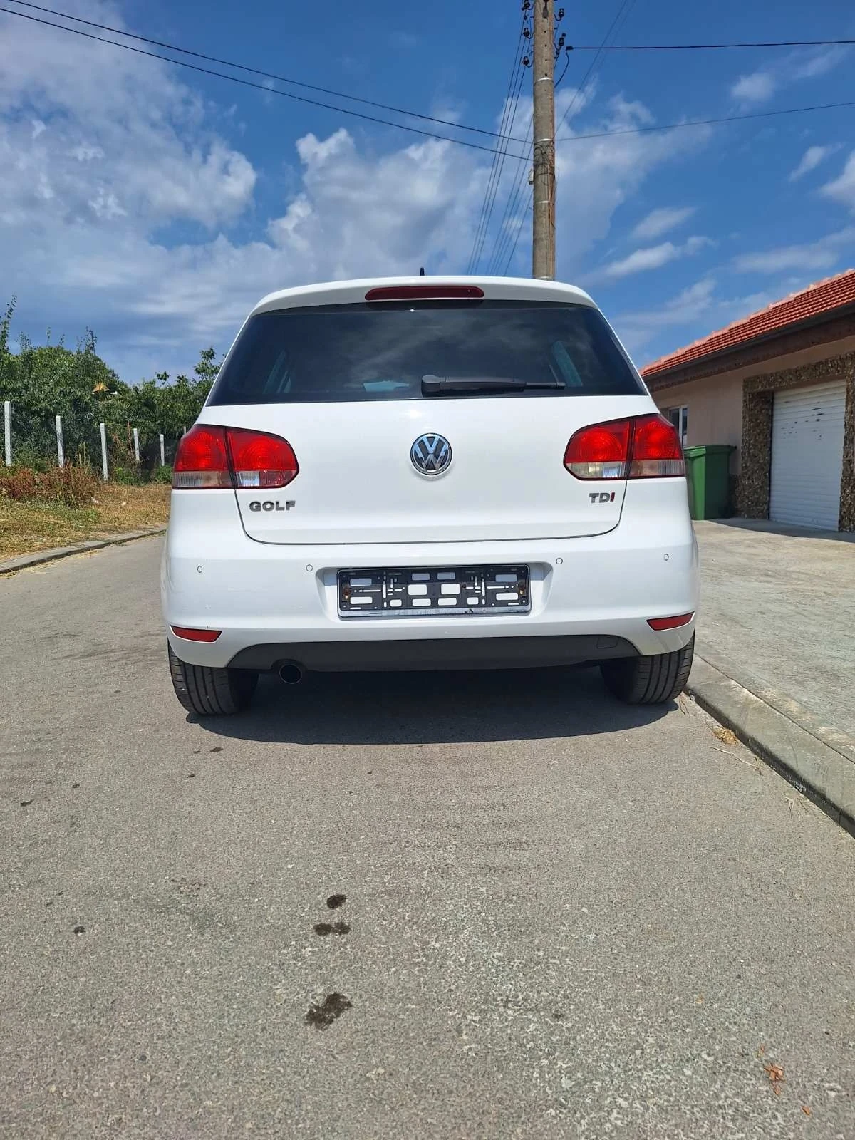 VW Golf 1.6 TDI САМОПАРКИРАНЕ!, снимка 6 - Автомобили и джипове - 55832698