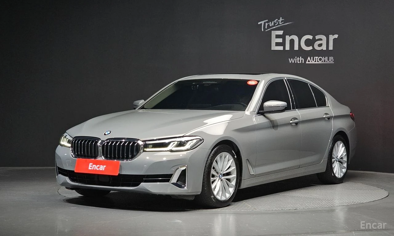 BMW 520 i* LUXURY* DISTRONIC* ХЕДЪП* ПОДГРЕВ* КРАЙНА ЦЕНА
