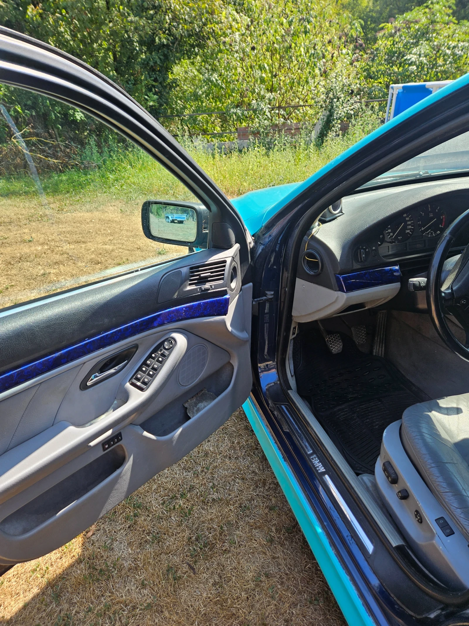 BMW 525, снимка 7 - Автомобили и джипове - 56068355