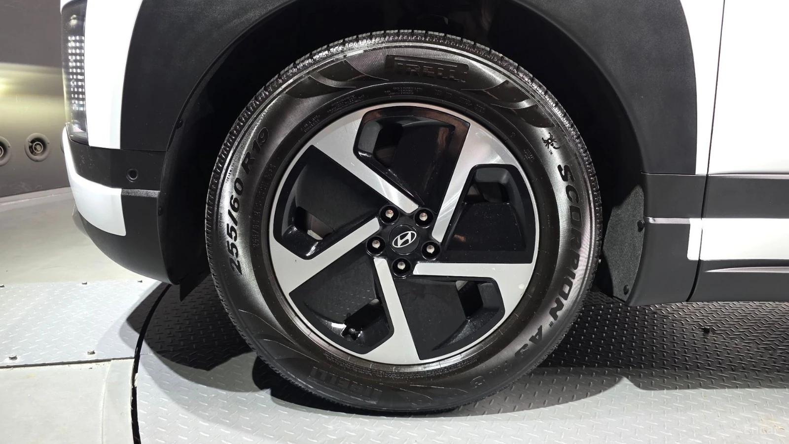 Hyundai IONIQ 9 Long Range 2WD 6-Seater Exclusive, снимка 5 - Автомобили и джипове - 56112710